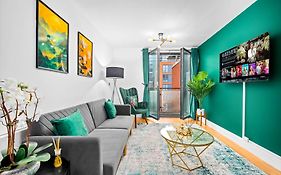 Sleeps 7 - 4 Beds Apt Arcadian Centre B'Ham